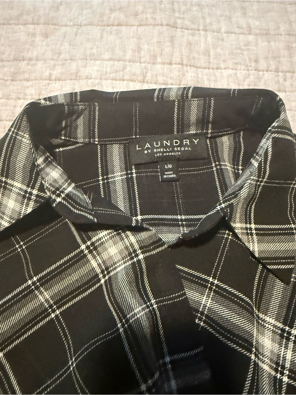 Laundry by Shelli Segal Black & White Plaid Twist-Front Blouse, Size L - Picture 3 of 4